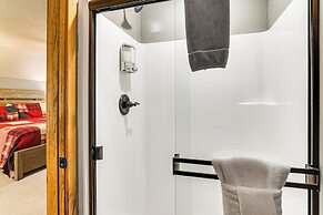 Game Room & Hot Tub: Spacious Retreat in Hollister