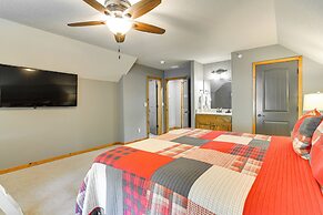 Game Room & Hot Tub: Spacious Retreat in Hollister