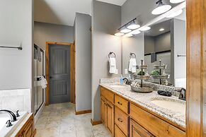 Game Room & Hot Tub: Spacious Retreat in Hollister