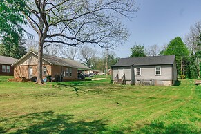 6 Mi to Crowders Mountain: Peaceful Home w/ Porch