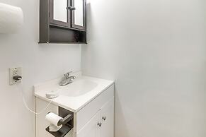 6 Mi to Crowders Mountain: Peaceful Home w/ Porch