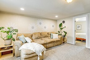 1 Mi to Mountain Loop Highway: Cozy Home w/ Yard!