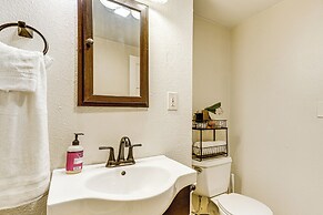 1 Mi to Mountain Loop Highway: Cozy Home w/ Yard!