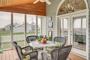 Tennis Court & Deck: Pet-friendly Charles City Gem