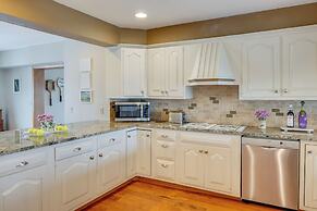 Tennis Court & Deck: Pet-friendly Charles City Gem
