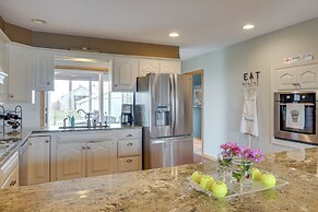 Tennis Court & Deck: Pet-friendly Charles City Gem
