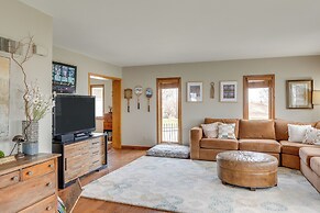 Tennis Court & Deck: Pet-friendly Charles City Gem