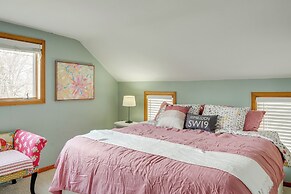 Tennis Court & Deck: Pet-friendly Charles City Gem