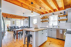 Paddle, Swim & Hike: Family Lake House in Vermont
