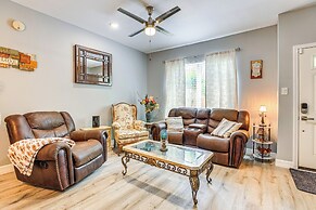 WFH Friendly, Pool Access: Houston Townhome!