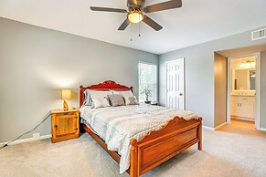 WFH Friendly, Pool Access: Houston Townhome!