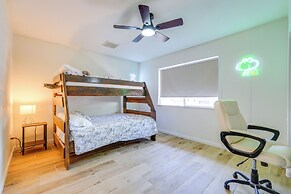 Fire Pit & Games: Family-friendly Retreat in Mesa!