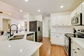 Mini Putting Green & Pool Access: Simpsonville Gem