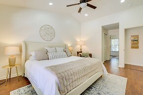 Mini Putting Green & Pool Access: Simpsonville Gem