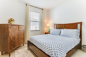 15 Mi to Downtown Fort Myers: Golf Getaway