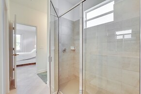 15 Mi to Downtown Fort Myers: Golf Getaway