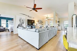 Heated Pool w/ Canal Views: Port Charlotte Home