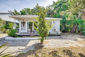 4 Mi to Daytona Boardwalk & Beaches: Cute Cottage