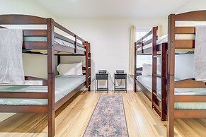 7 Mi to Downtown: Toledo Apt Near Franklin Park