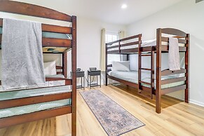 7 Mi to Downtown: Toledo Apt Near Franklin Park