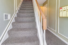 7 Mi to Downtown: Toledo Apt Near Franklin Park