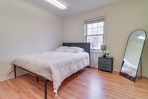 7 Mi to Downtown Toledo & Riverfront: Cozy Apt!