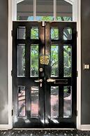 The Royale 2B 4B Luxury Garden Pool Yoga Room