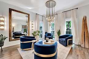 The Royale 2B 4B Luxury Garden Pool Yoga Room