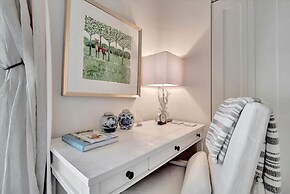 The Royale 2B 4B Luxury Garden Pool Yoga Room