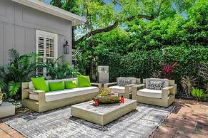 The Royale 2B 4B Luxury Garden Pool Yoga Room