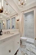 The Royale 2B 4B Luxury Garden Pool Yoga Room