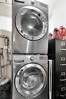 The Royale 2B 4B Luxury Garden Pool Yoga Room