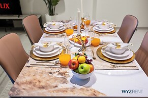 Urban Glam 1 BR in Surf 2-Creek Beach