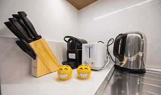 Urban Glam 1 BR in Surf 2-Creek Beach