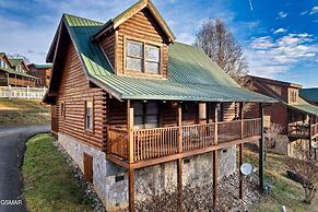 Blackberry Bliss 2 Bedroom Cabin