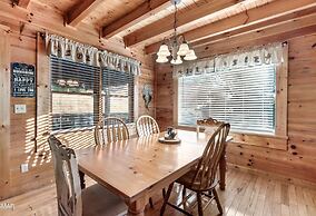 Blackberry Bliss 2 Bedroom Cabin