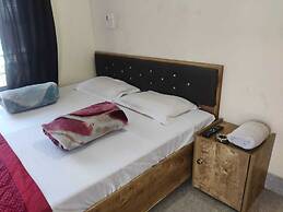 Hotel Kamal Ganga & Restaurant