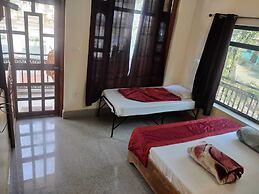 Hotel Kamal Ganga & Restaurant