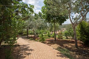 Family Getaway in Marathon by GHH