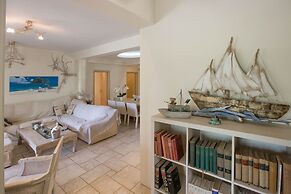 Family Getaway in Marathon by GHH