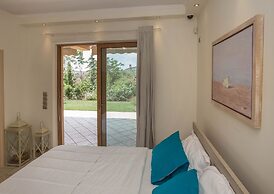 Family Getaway in Marathon by GHH