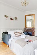 Elegant 1BR Steps to Marais & Louvre