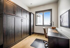 Opulence At Big White