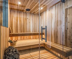 Opulence At Big White