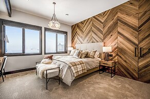 Opulence At Big White