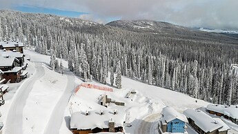 Opulence At Big White