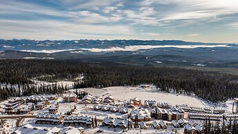 Opulence At Big White