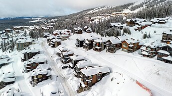 Opulence At Big White