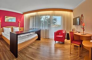 LuCA HOTEL