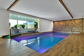 LuCA HOTEL